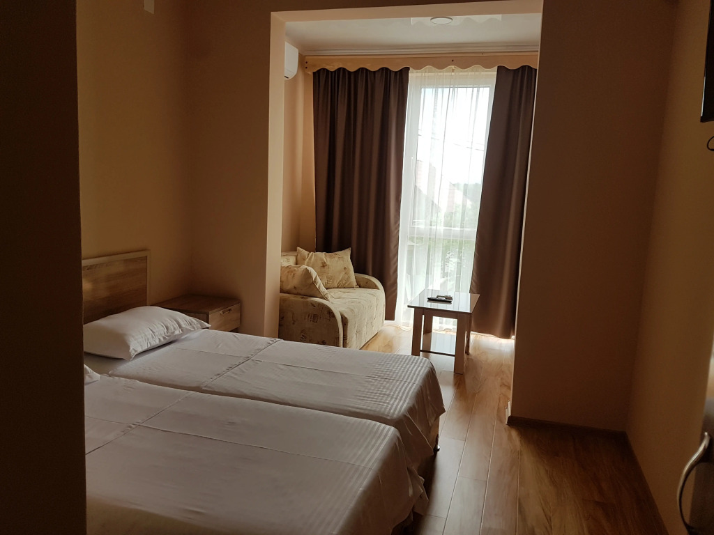 Ippa S Plaza Hotel