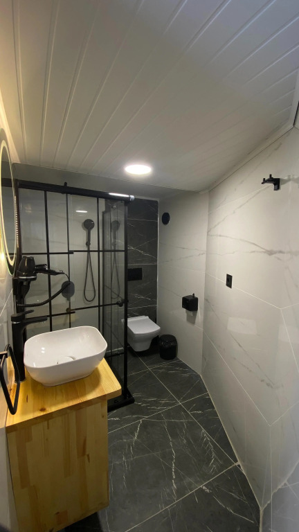 Glamping Kaledome orman evleri