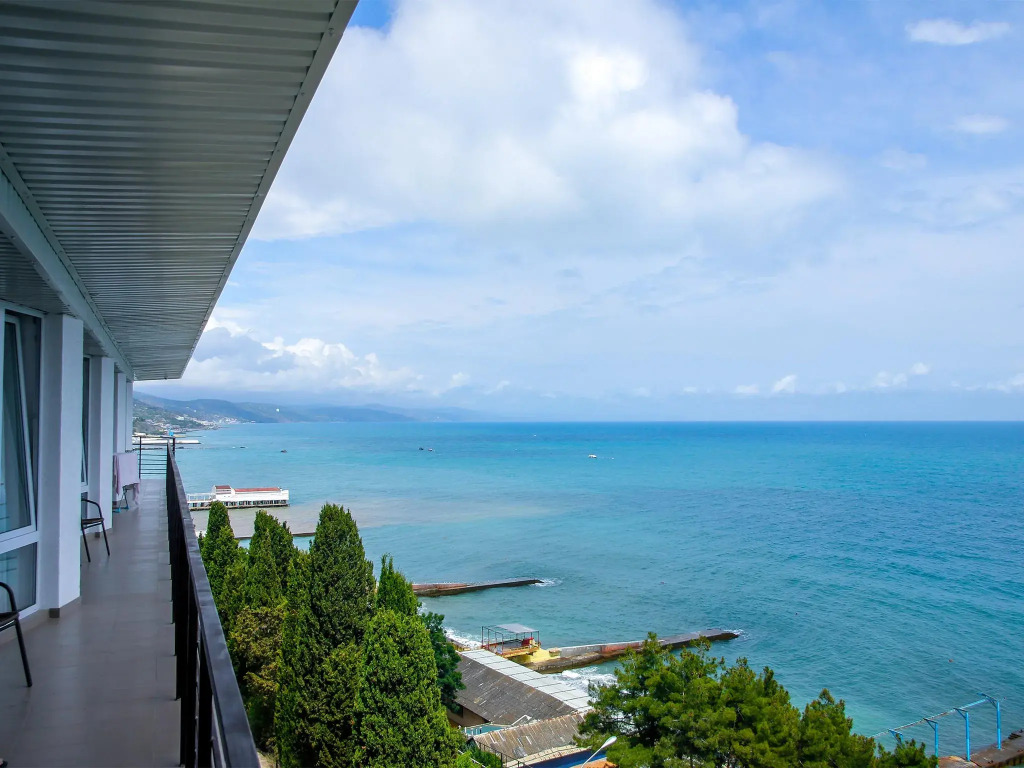 Paradise Hotel