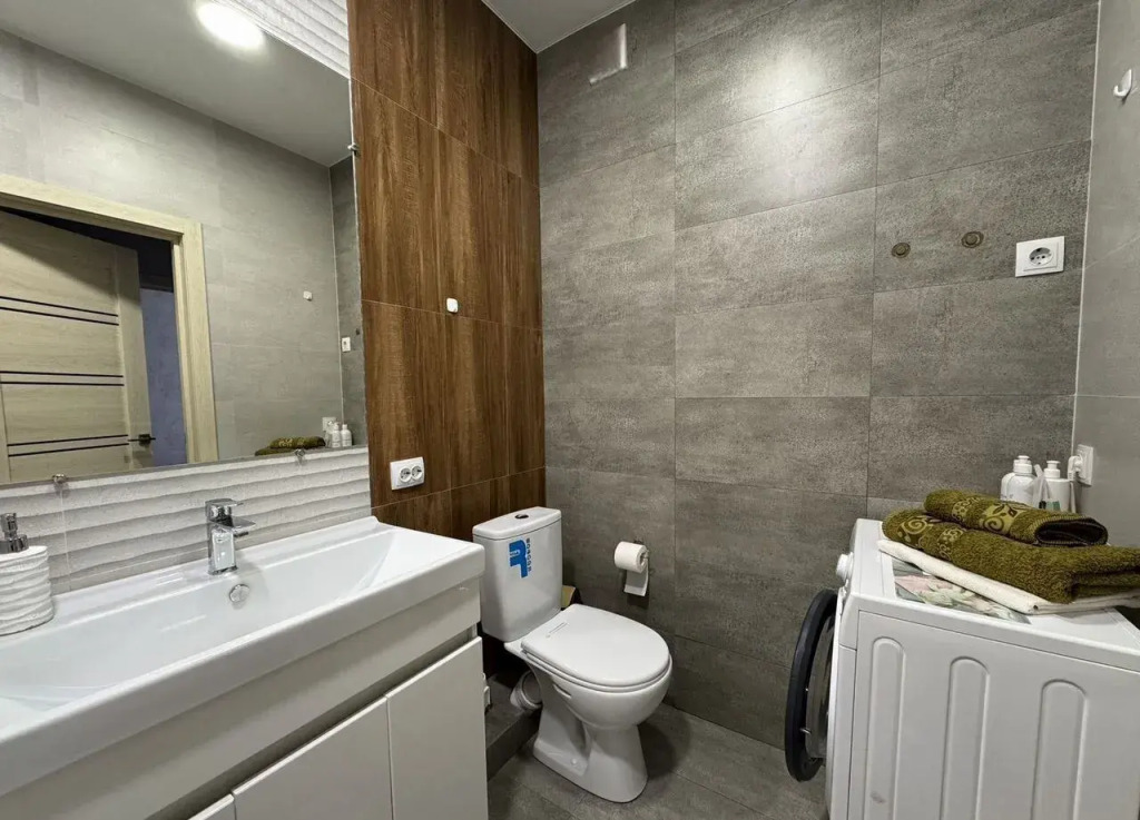 Квартира на улице Крымской Весны 5к5
