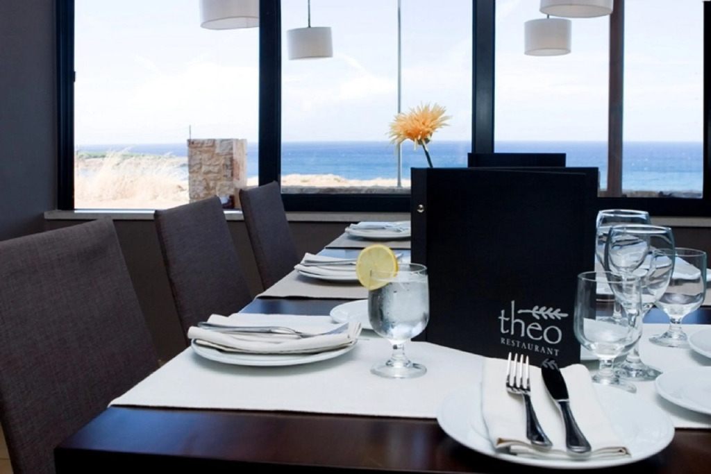 Alexis Hotel