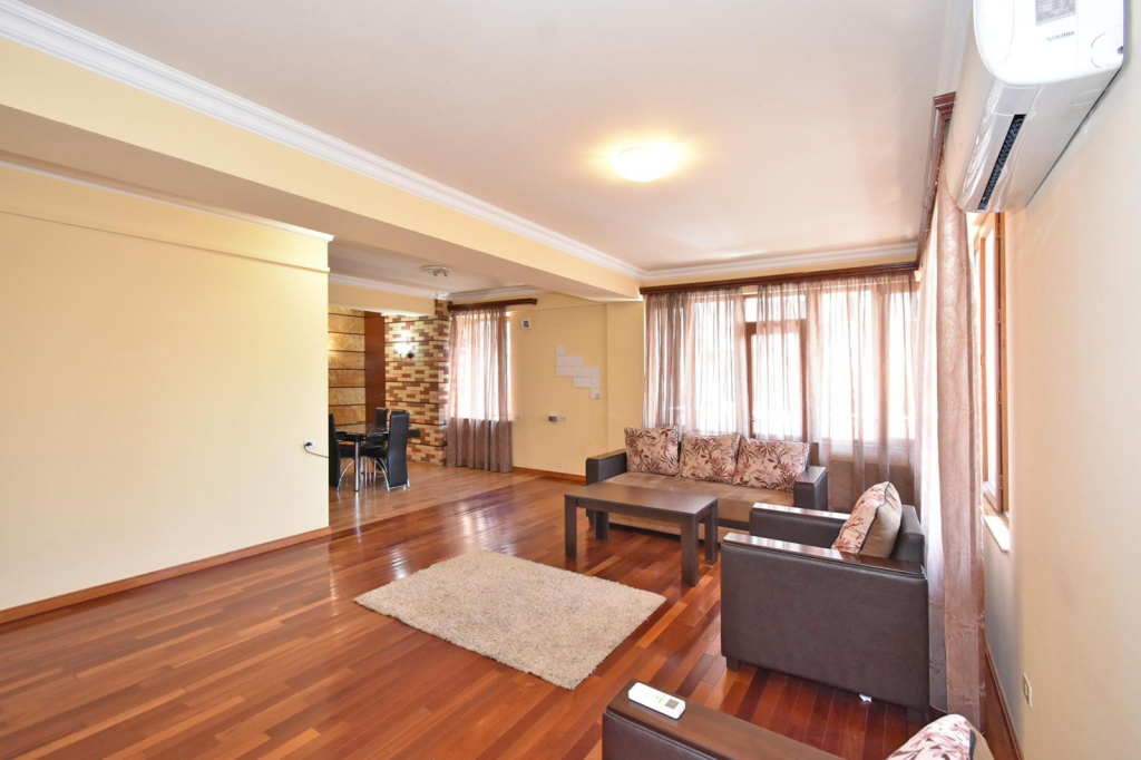 Апартаменты RentInnYerevan Mher Mkrtchyan 1 street