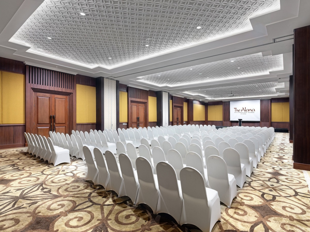 Отель The Alana Hotel & Conference Center Malioboro Yogyakarta