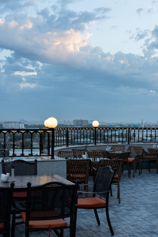 Shamsan Airport Hotel