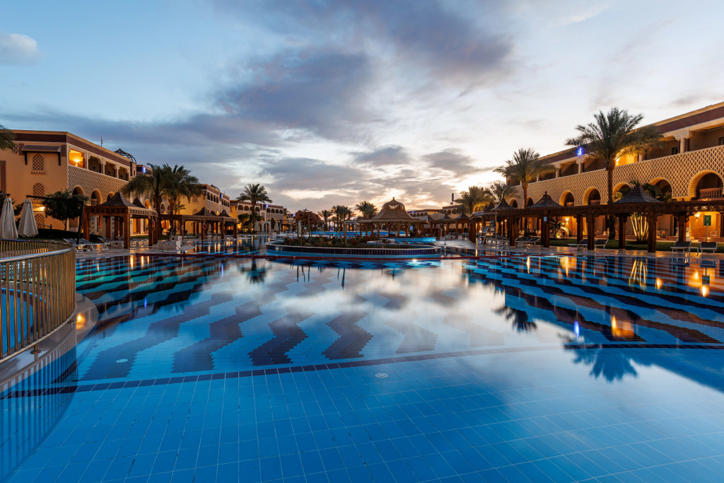 Sunrise Mamlouk Palace Resort