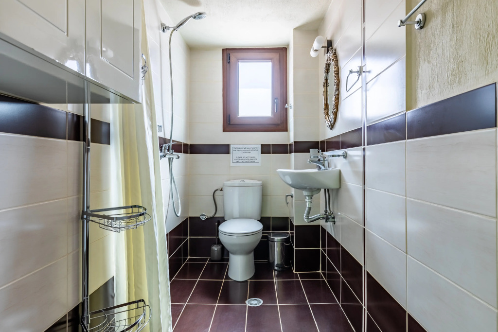 Luxury Villa with Private Pool in Skopelos, Spacious & Private, Villa Amaryllis By Kardous