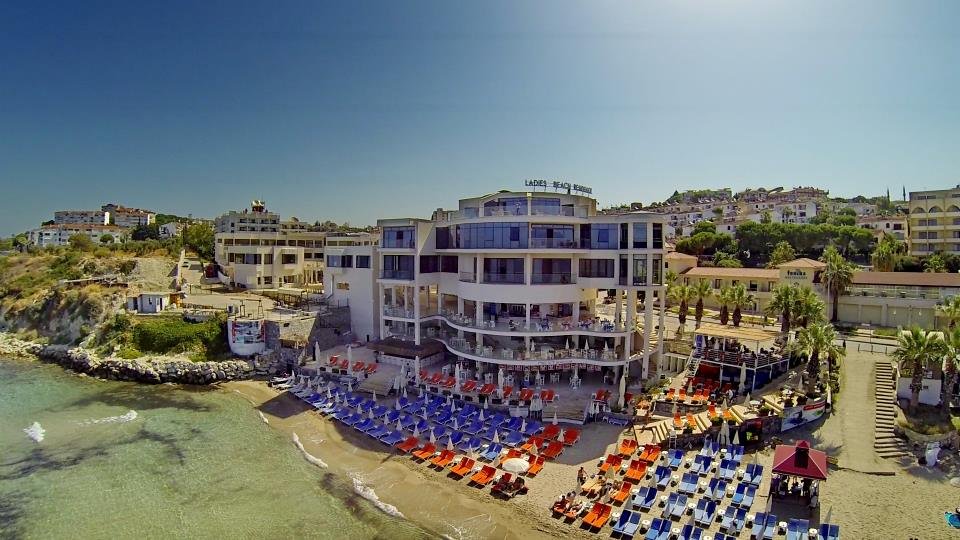 Апарт-отель Ladies Beach Residence