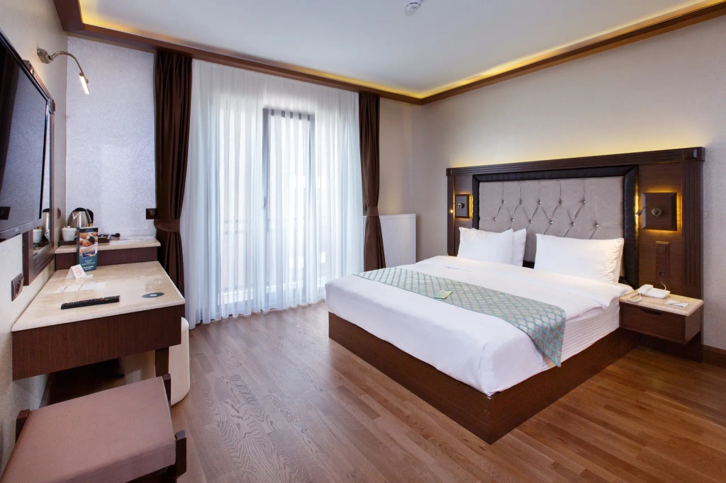 Курортный отель Sera Lake Resort