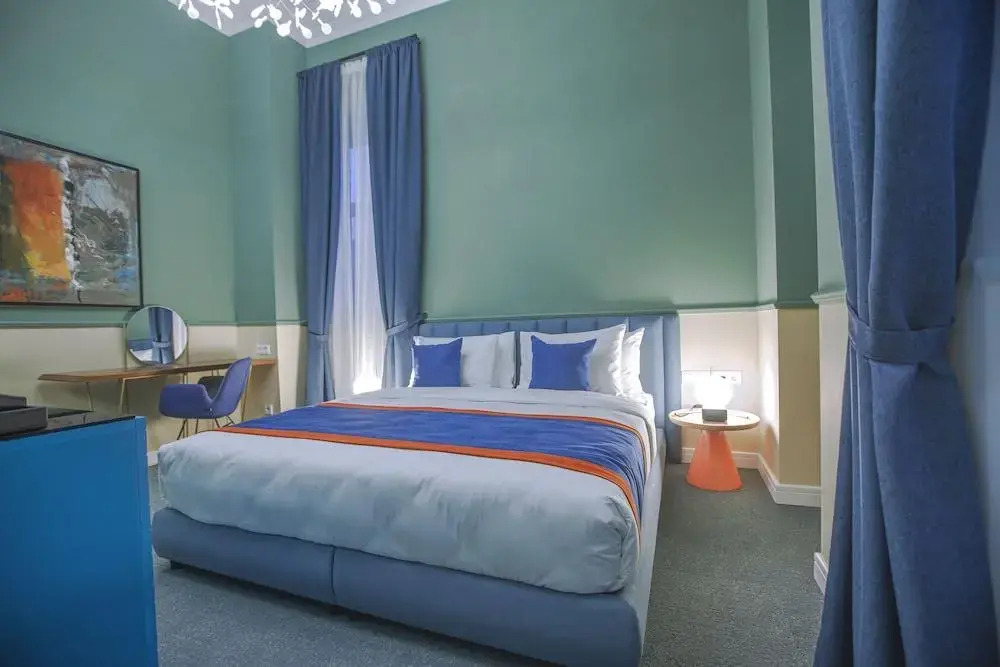 Отель Heritage Hotel & Suites