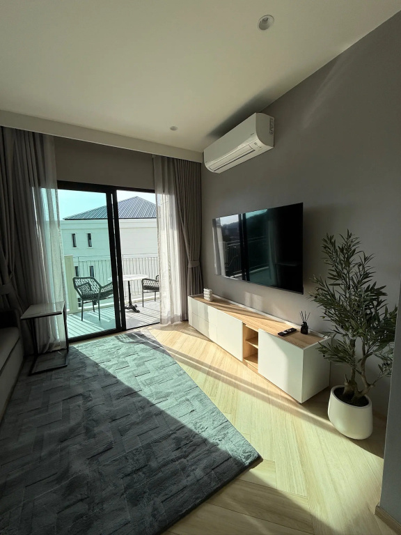 Апартаменты Legendary F705 Top floor family 1BR The Title Legendary by UNO