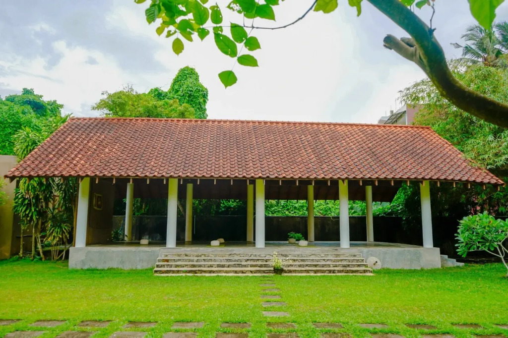 Отель Muthumuni Ayurveda Beach Resort
