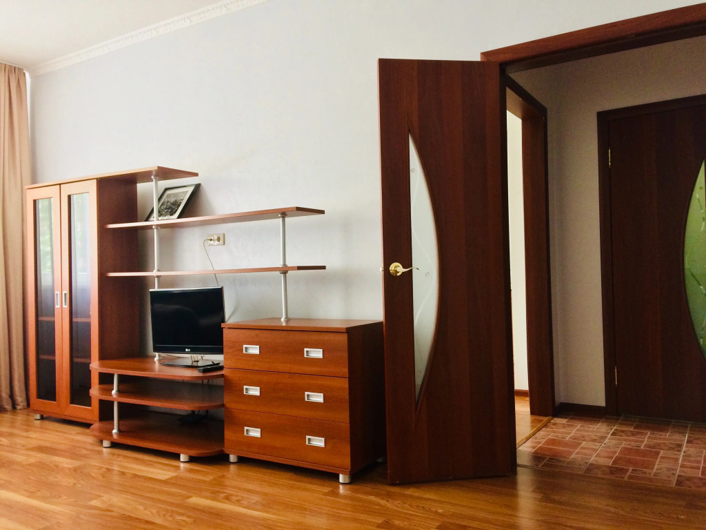 Apartment on Aviatorov 25