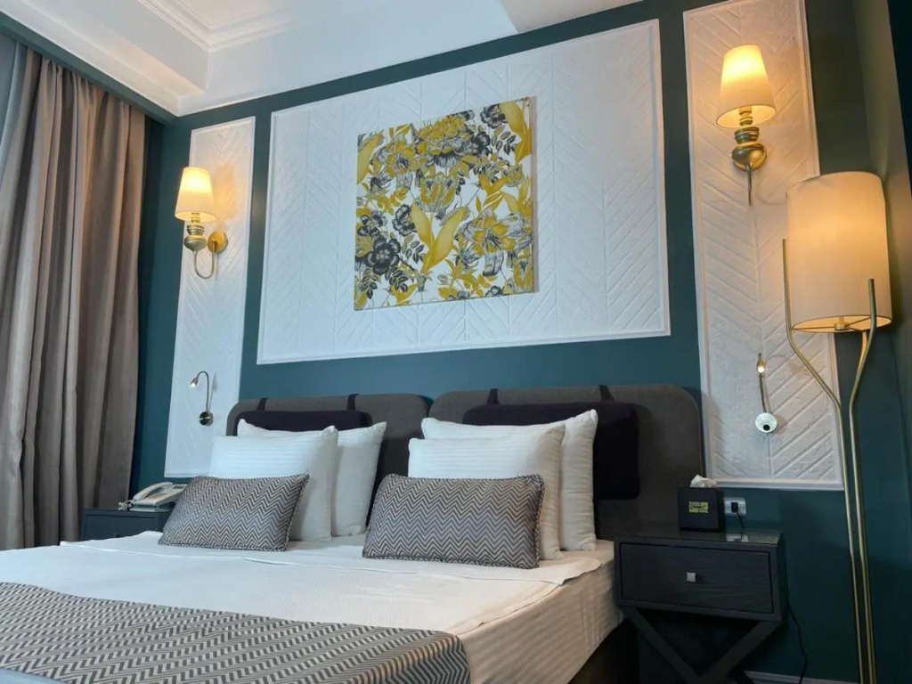 Отель Teatro Rooms