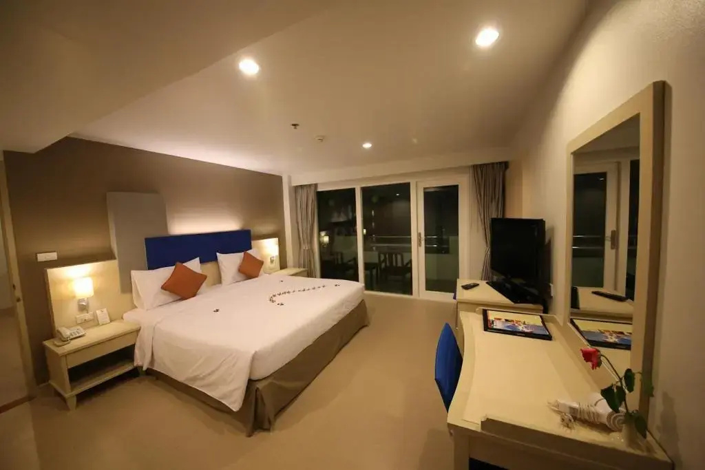 Sunshine Vista Hotel