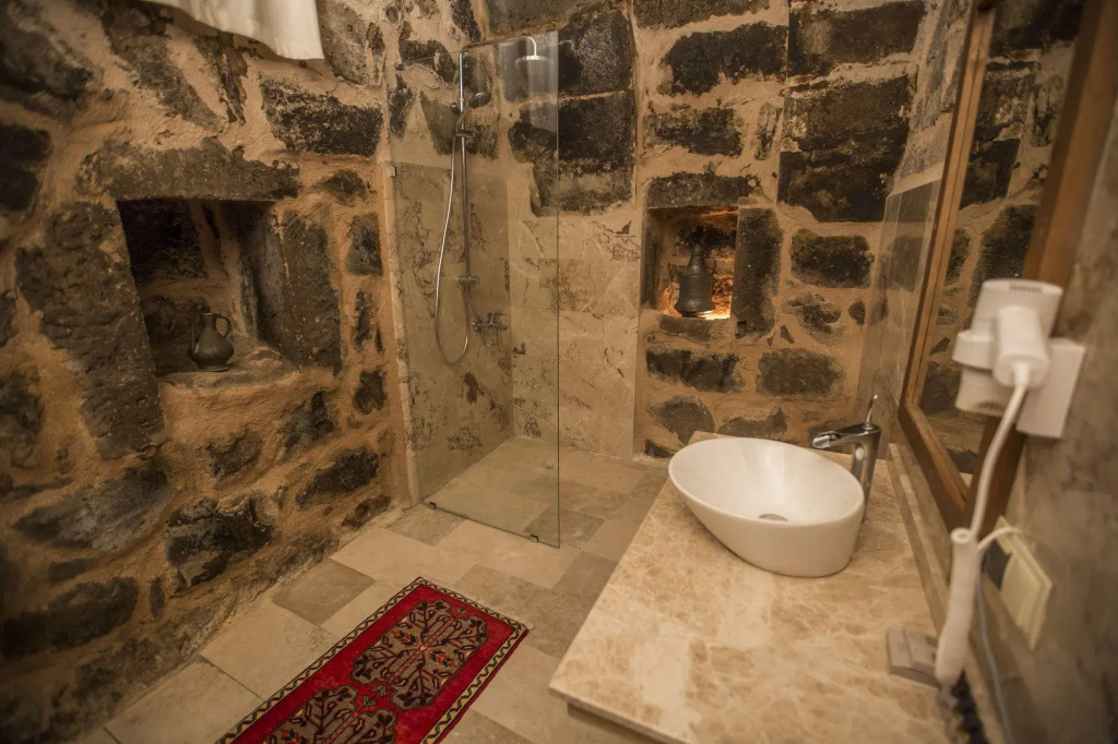 Helike Cave Suites