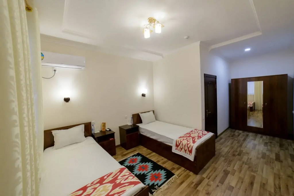 Хостел Caravan Boutique Inn