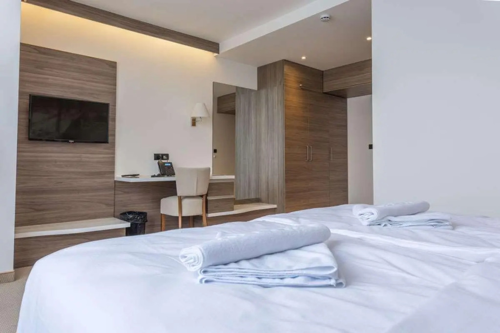 Отель Royal Inn