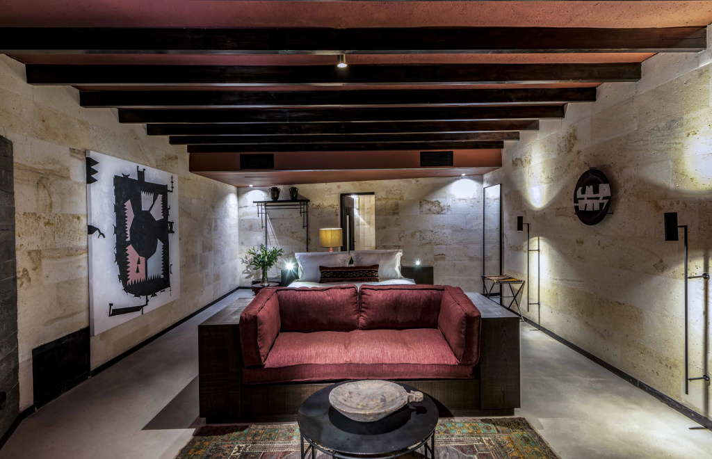 Center Cave House