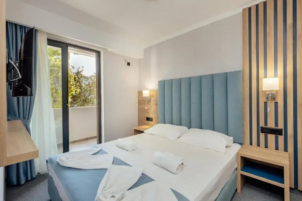 HOTEL TALIA