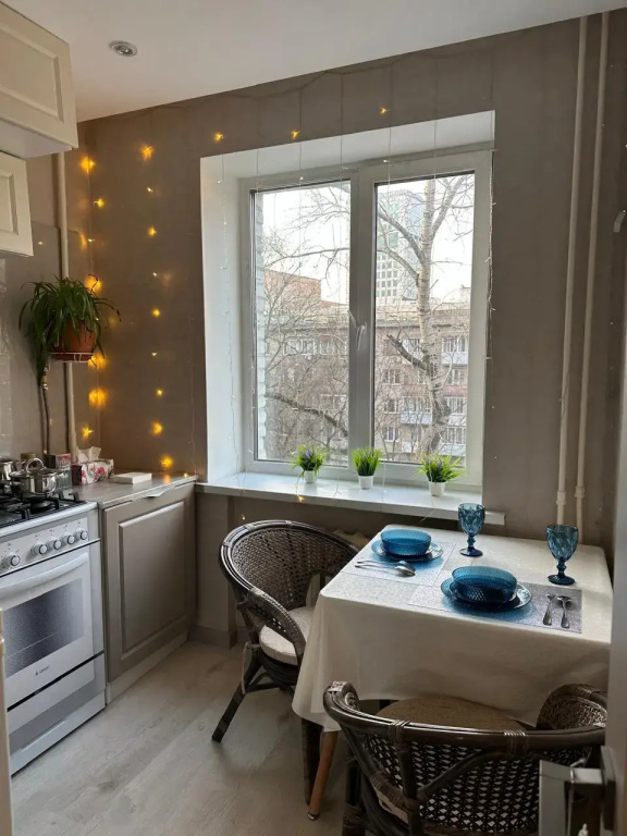 Dom Khelgi Flat