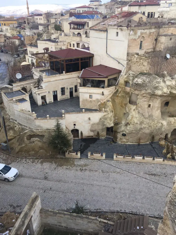 Demisos Cave Hotel