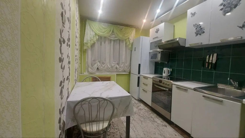 Апартаменты Трехкомнатные на Бегичева 2Б