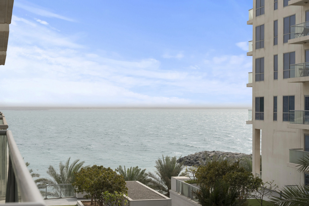 Апартаменты 1BR Beach Access Pool Gym Pacific Al Marjan