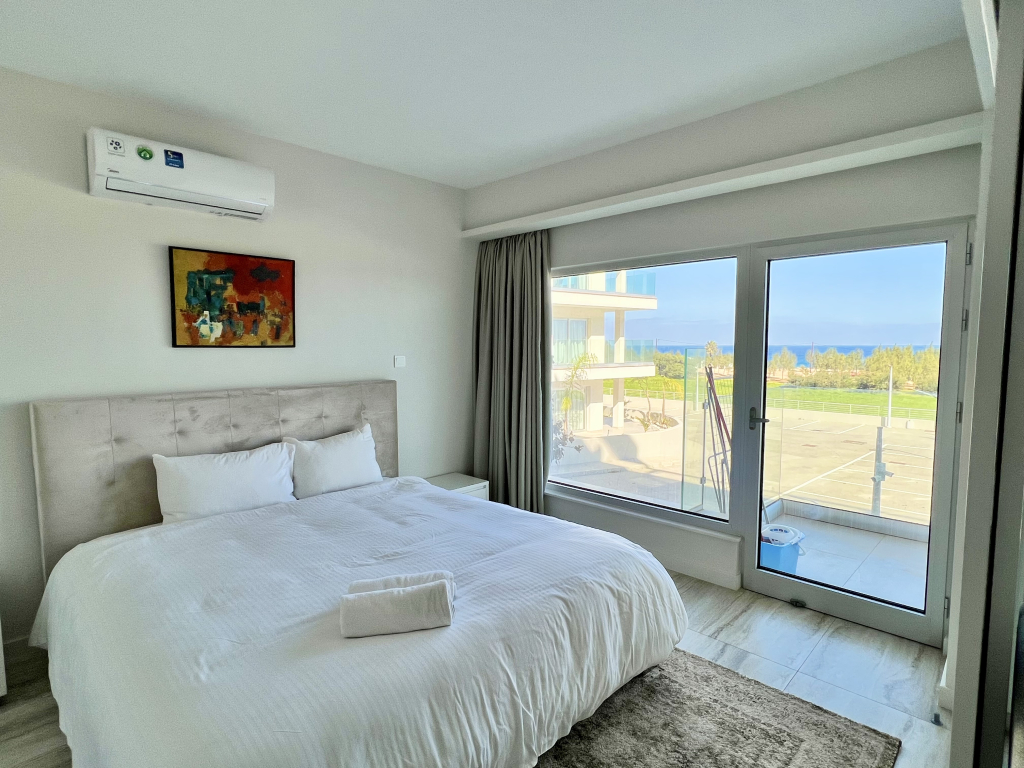 Апартаменты Emerald Suites