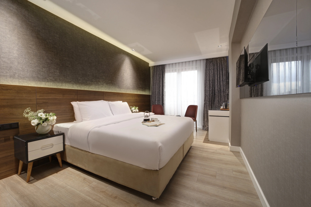 Dora Pera Hotel
