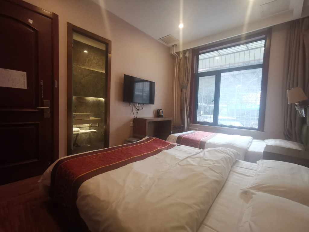 Beijing Huiqing Garden Bussiness Hotel