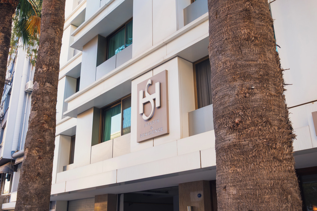 Отель Heykel Suites