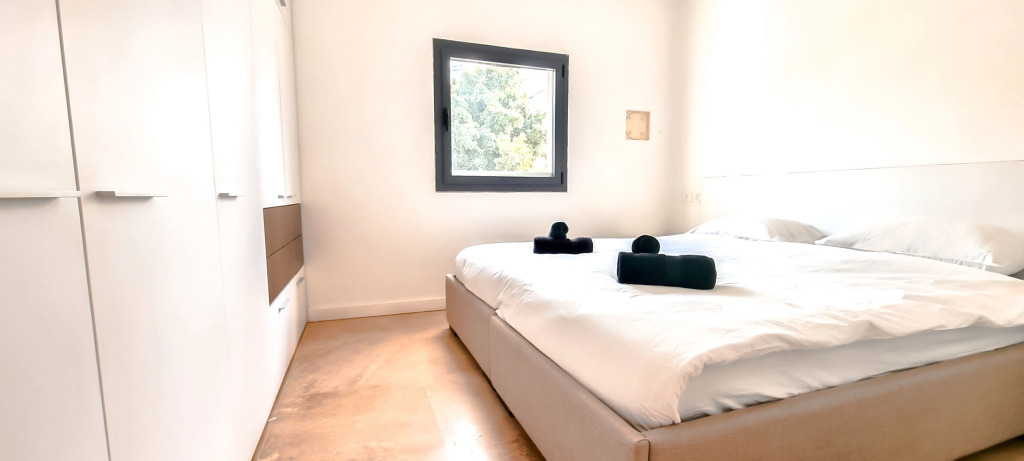 Апартаменты Ophrys 1BR Tel Aviv Kerem Kalisher