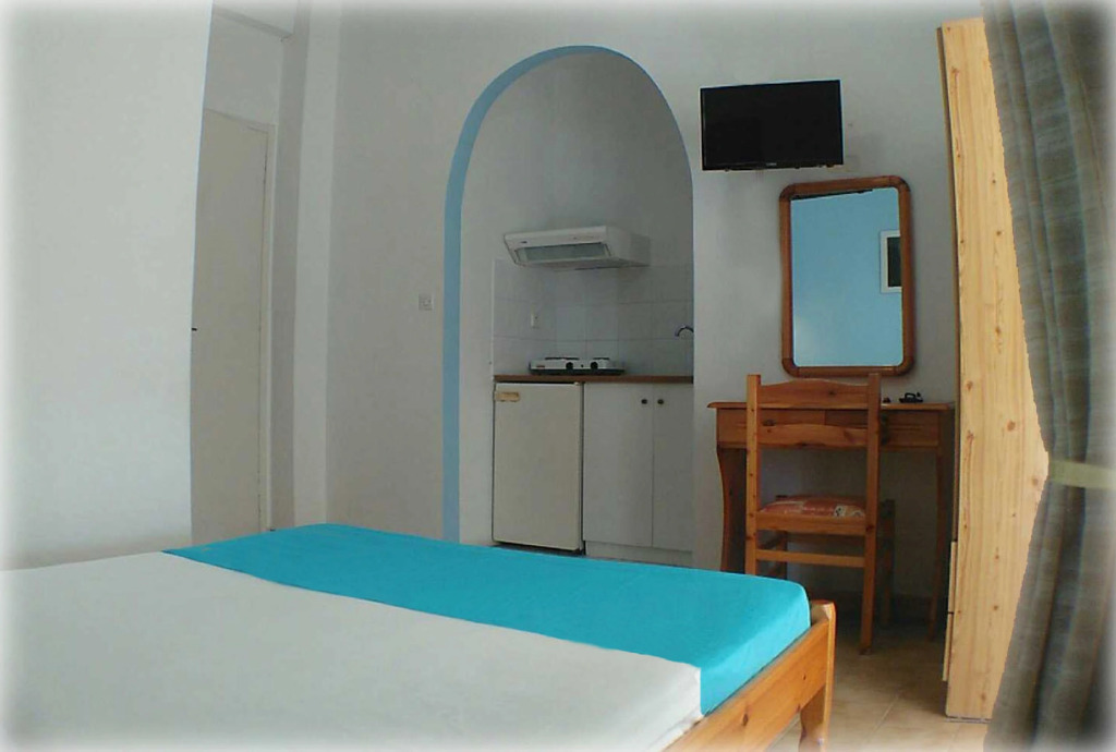 Апарт-отель L.A. Aeolus Apartments and Studios