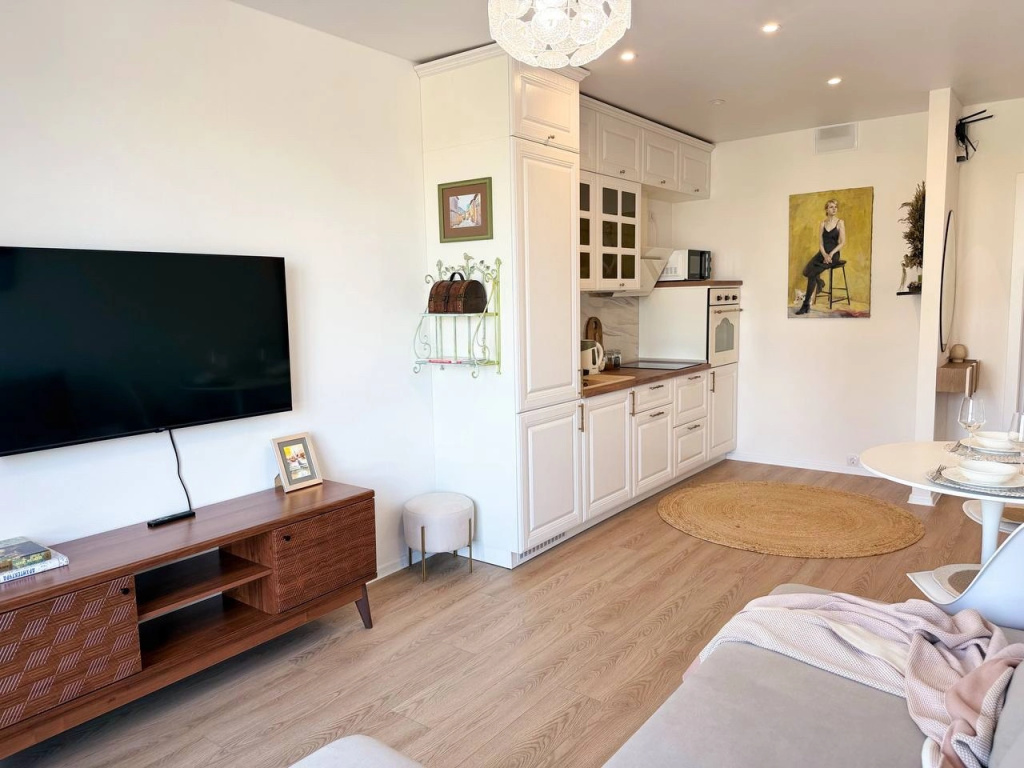 KatrinRent Muse Flat