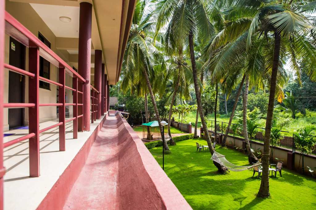 Lazy Frog Guest House