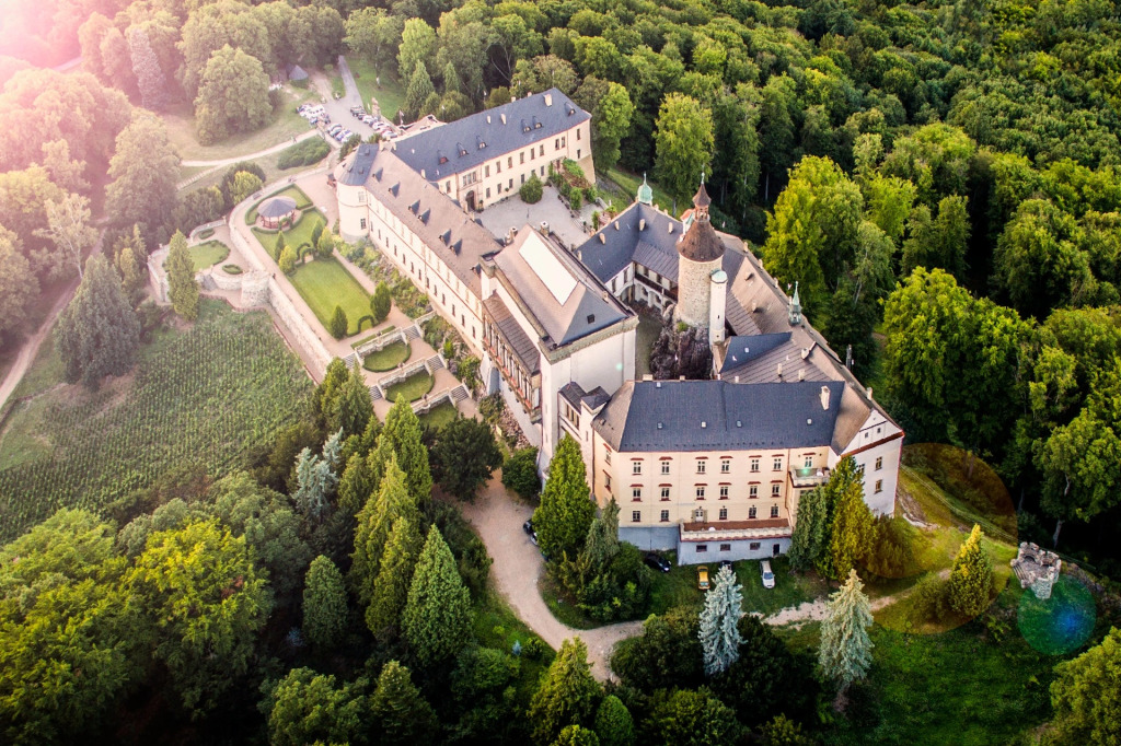 Отель Chateau Zbiroh
