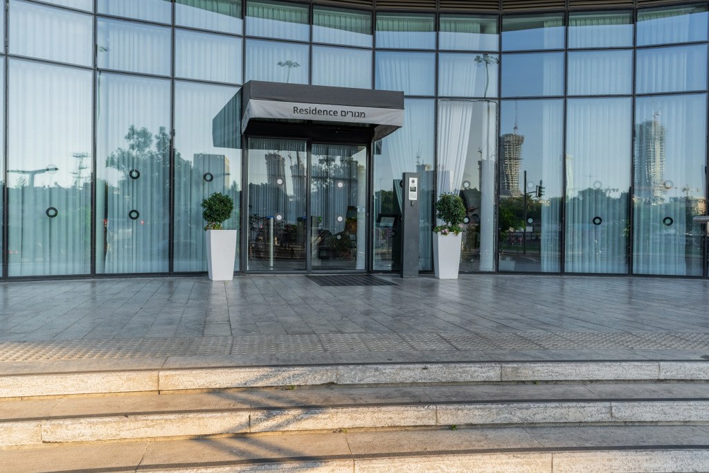Апартаменты Blueground at Tzameret ID41
