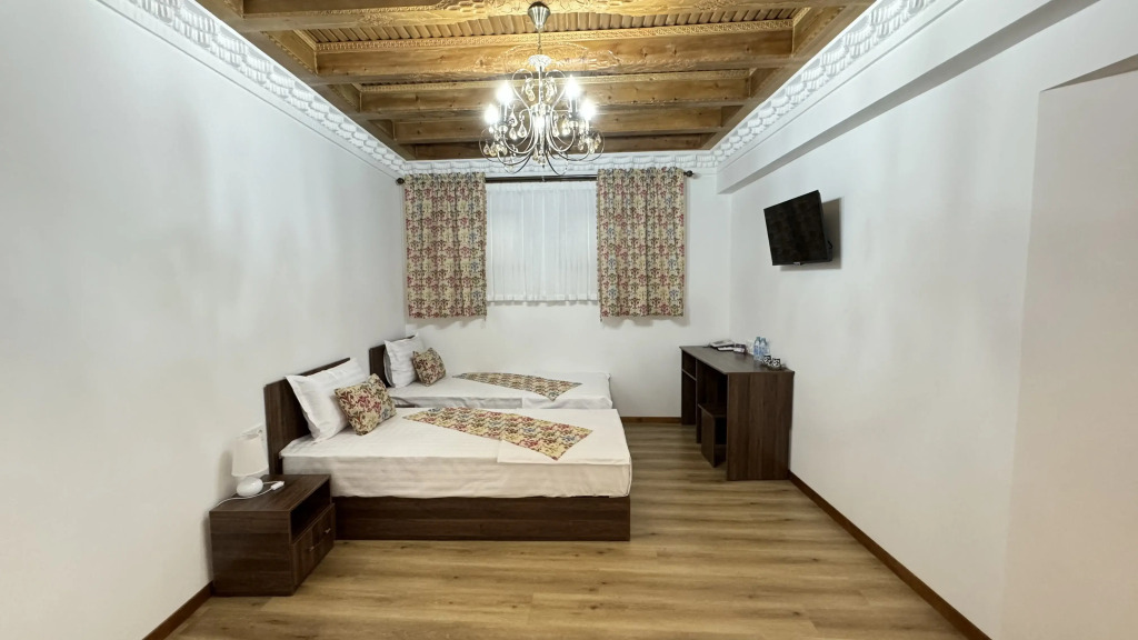 Mahbubakhon Guest house in old city