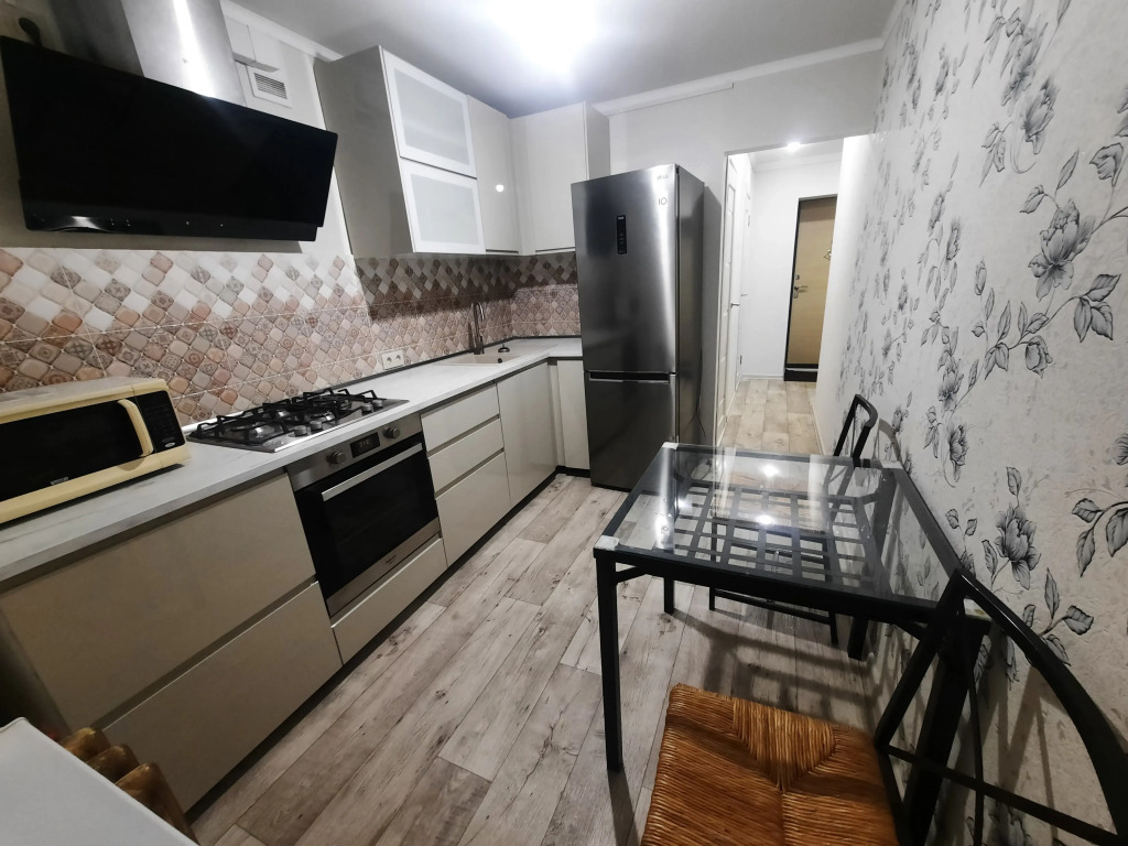 Квартира у метро у Чаши