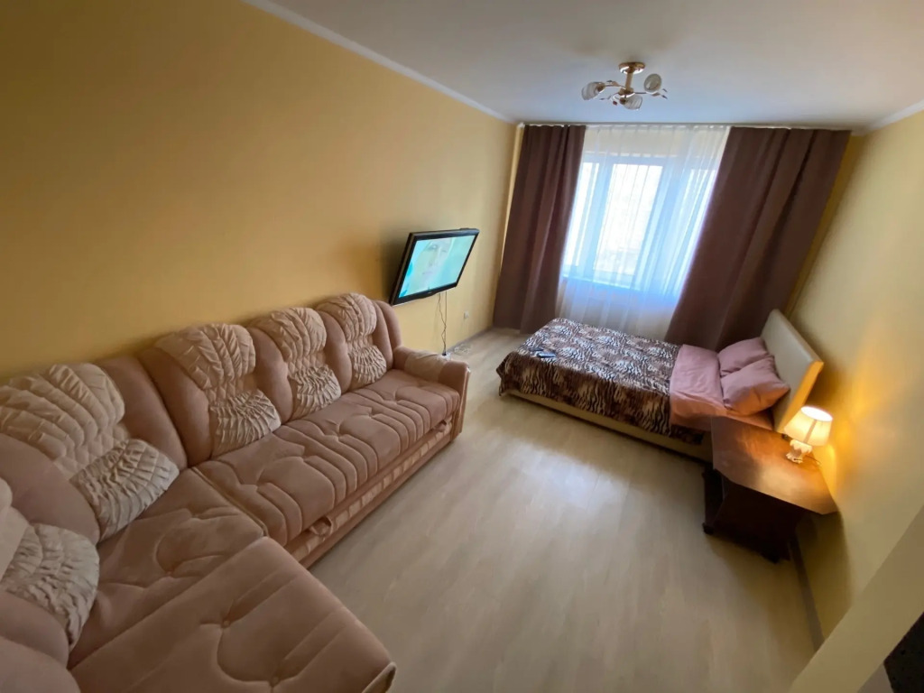 Квартира на Краснозвёздной Улице, 3