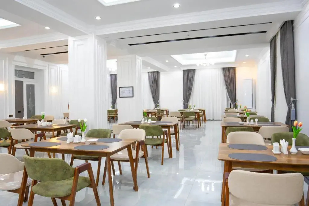 Air Plaza Hotel