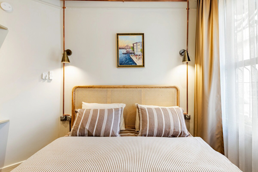 Квартира Two-Bedroom in Historic Mansion Old Town
