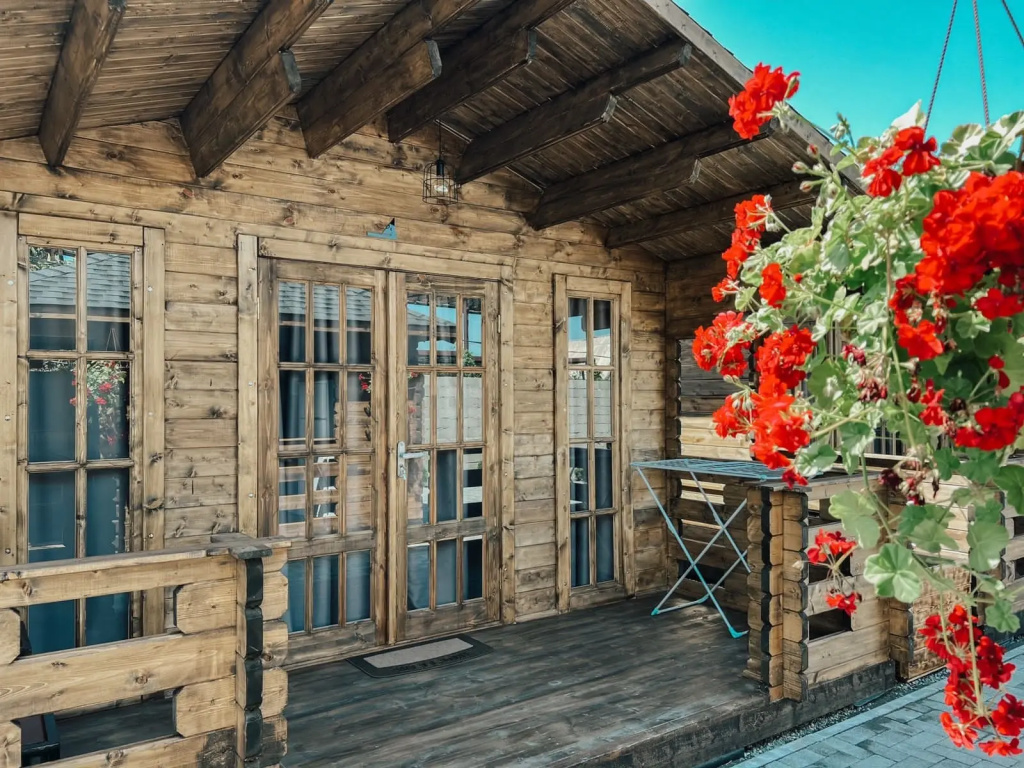 Aleksandra Hotel
