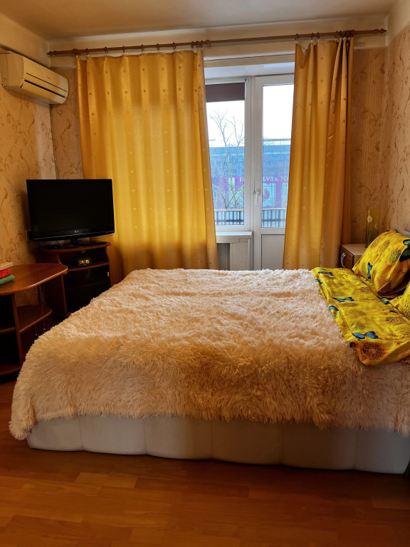 Квартира на Науки 14/1