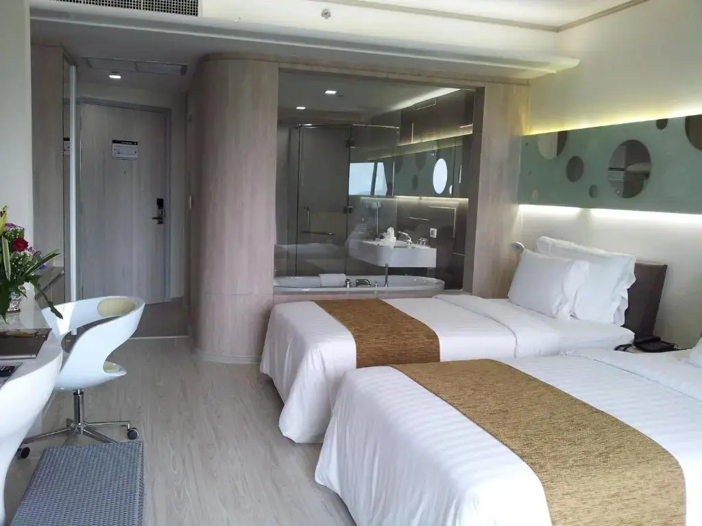 Pattaya Discovery Beach Hotel
