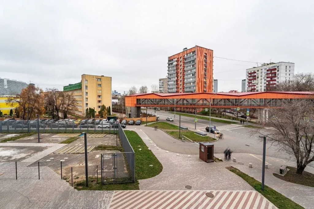 Studiya U Metro Flat