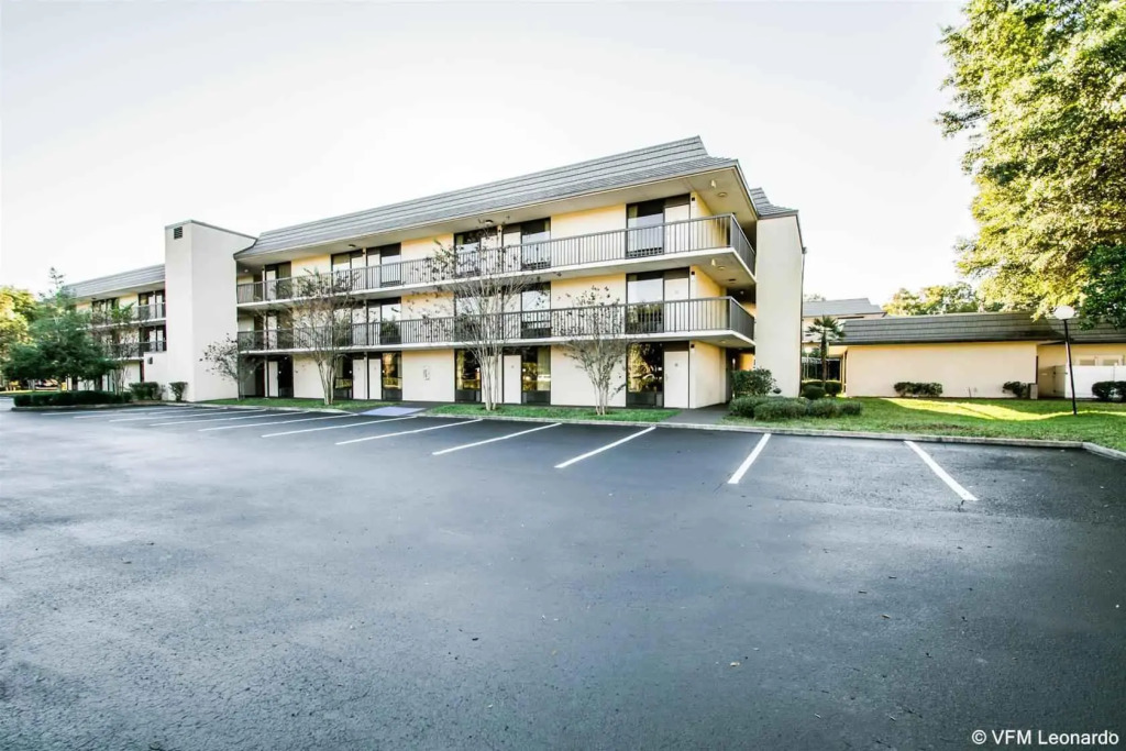 Отель Equus Inn Ocala