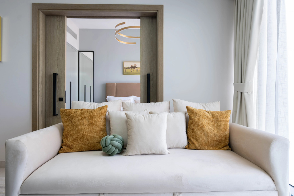 Апартаменты KeyRock Golf Gate | Stylish Retreat + Pool & Gym