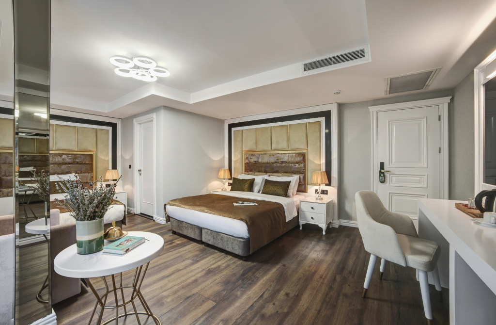 Отель Pell Palace Hotel & Spa