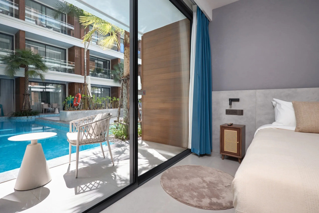 Апартаменты Sunshine beach suite with pool access B5010